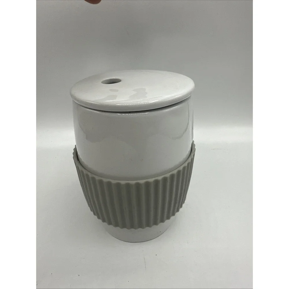 Pampered Chef Microwave Ceramic Egg Oatmeal Cooker Silicone Sleeve 18C